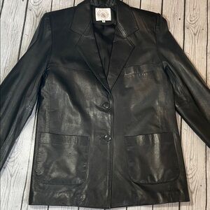 ROSSI & CARUSO LEATHER BLAZER
Size M 
Like New!